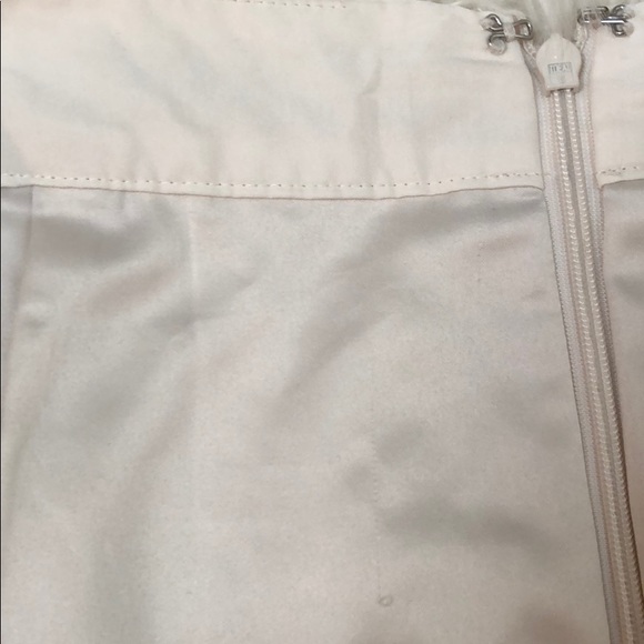 GAP Cream Off White Ruche Skirt - Picture 3 of 5